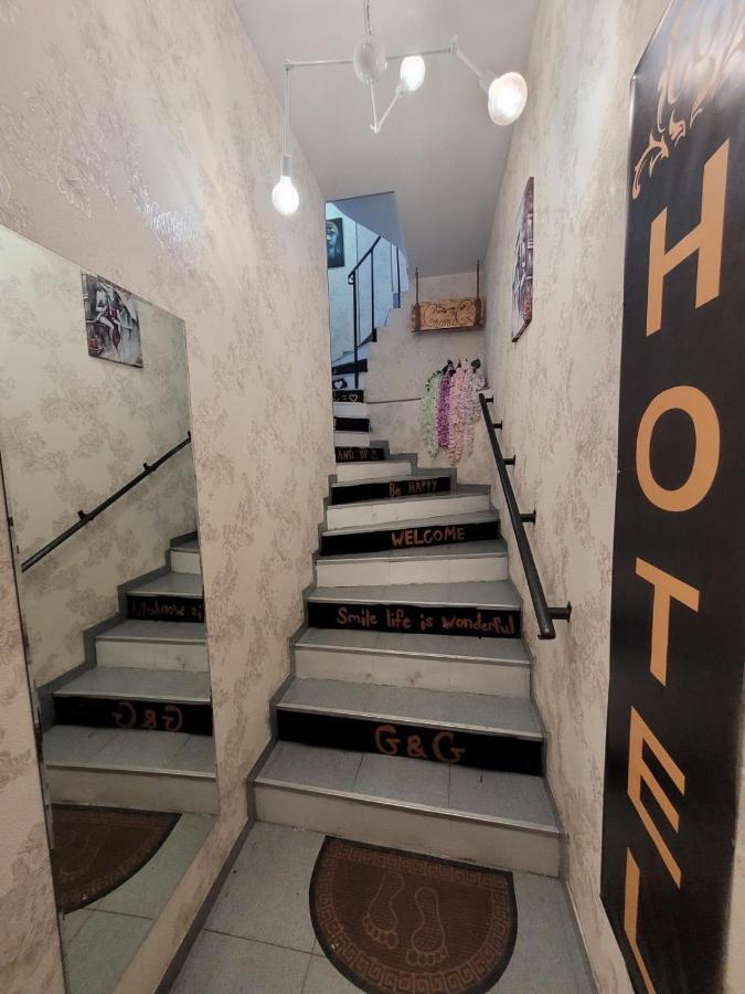 Hotel G&G Tbilisi Esterno foto
