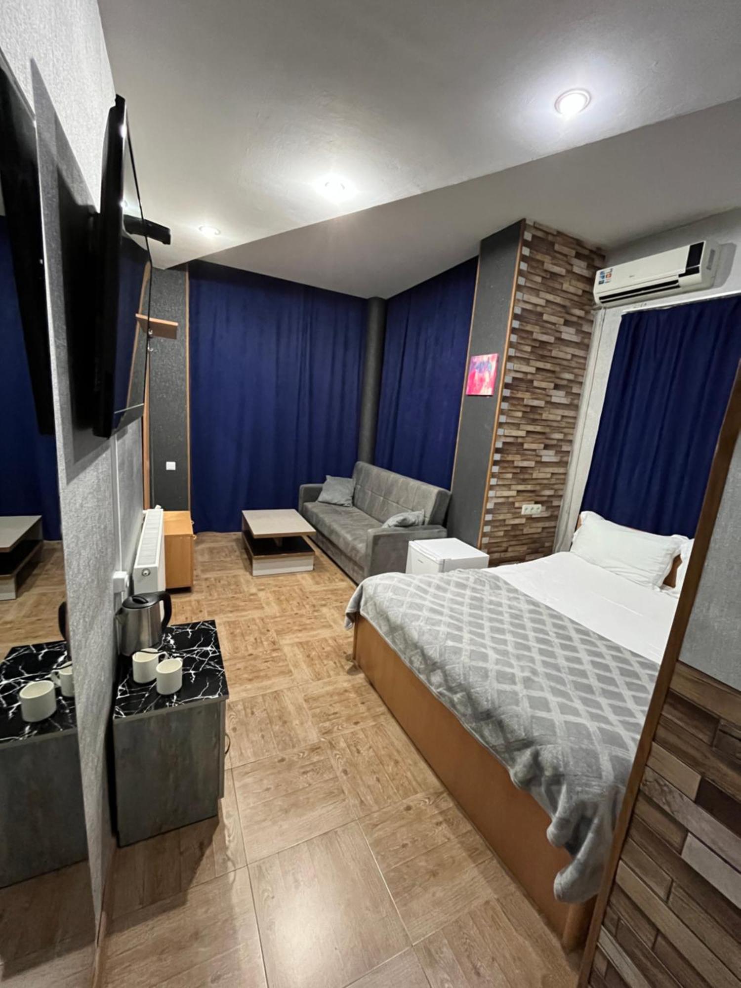 Hotel G&G Tbilisi Esterno foto