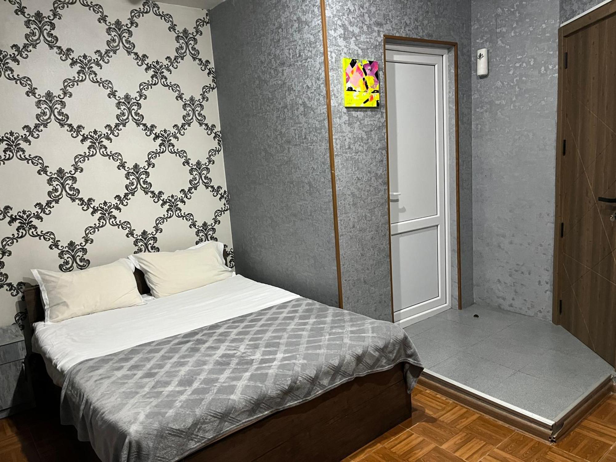 Hotel G&G Tbilisi Esterno foto