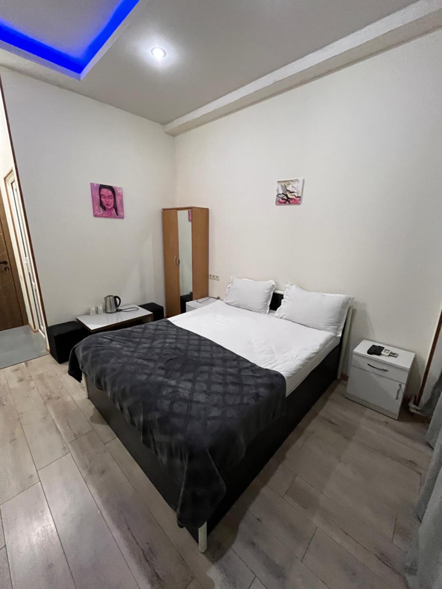 Hotel G&G Tbilisi Esterno foto