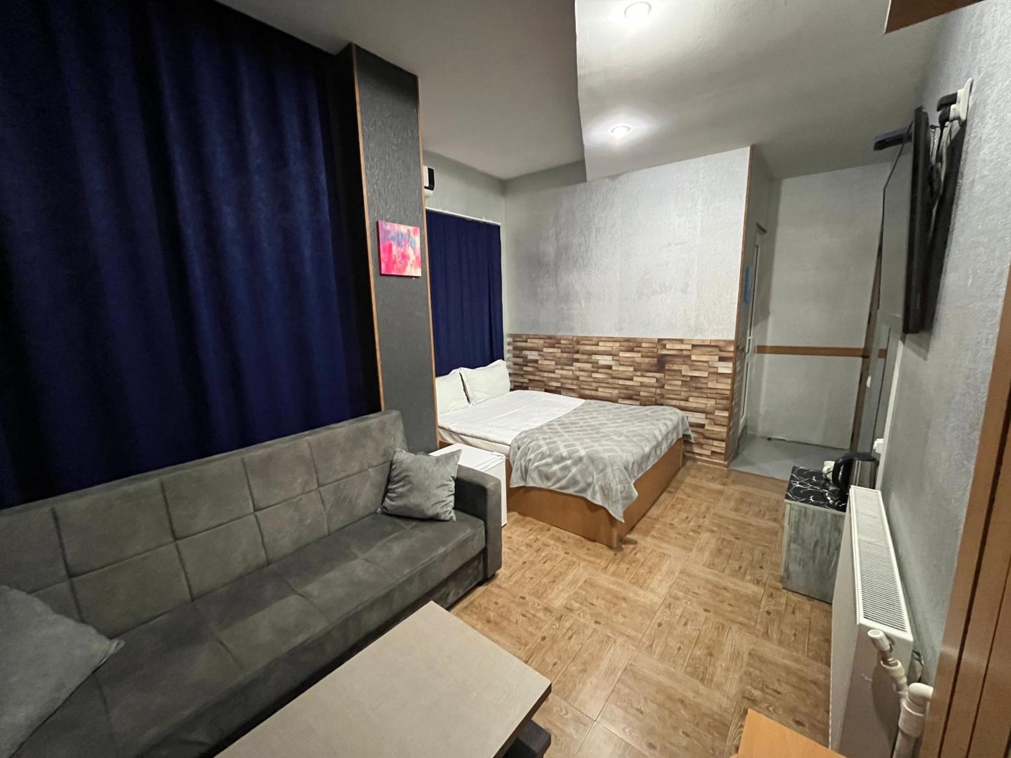 Hotel G&G Tbilisi Esterno foto